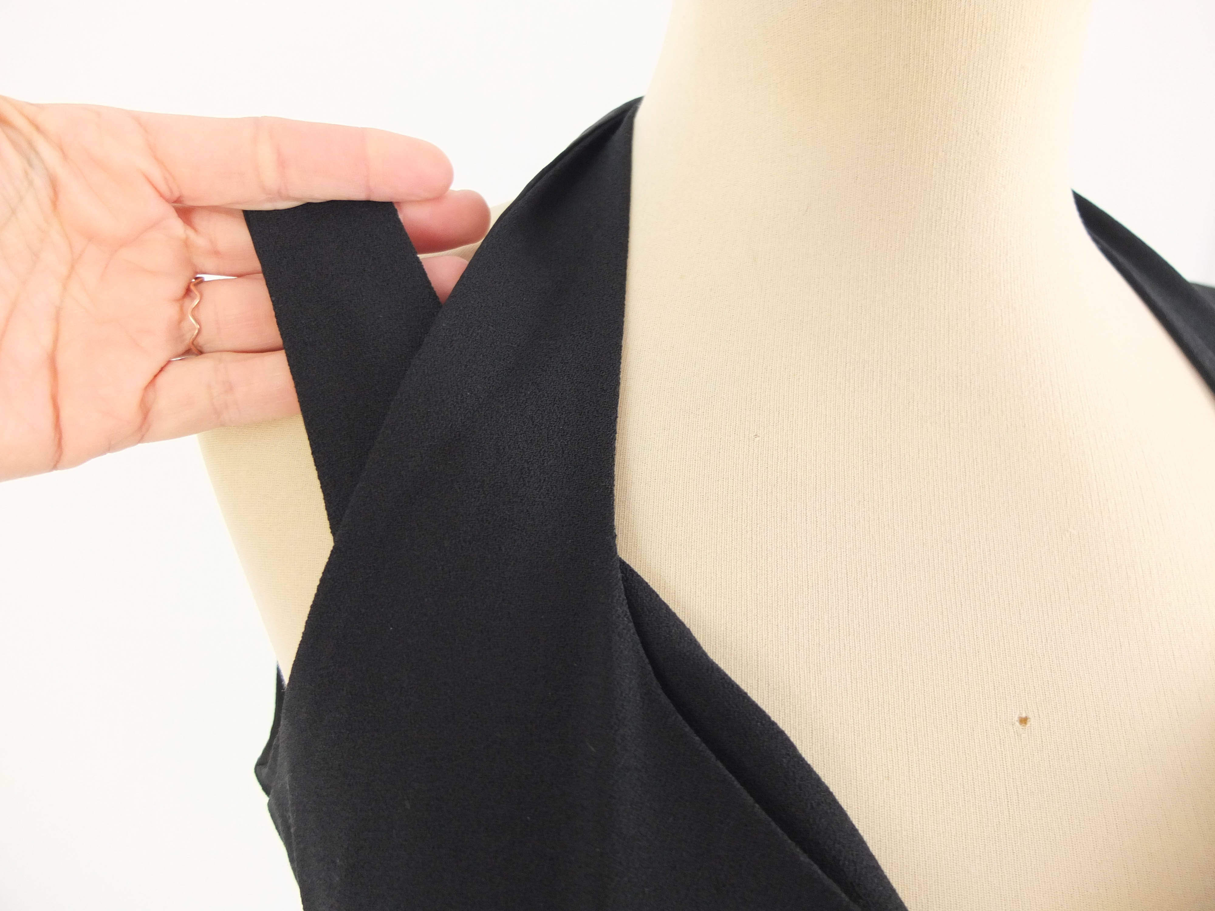 Vestido negro midi de vuelo 80s vintage RebecaVintageShop