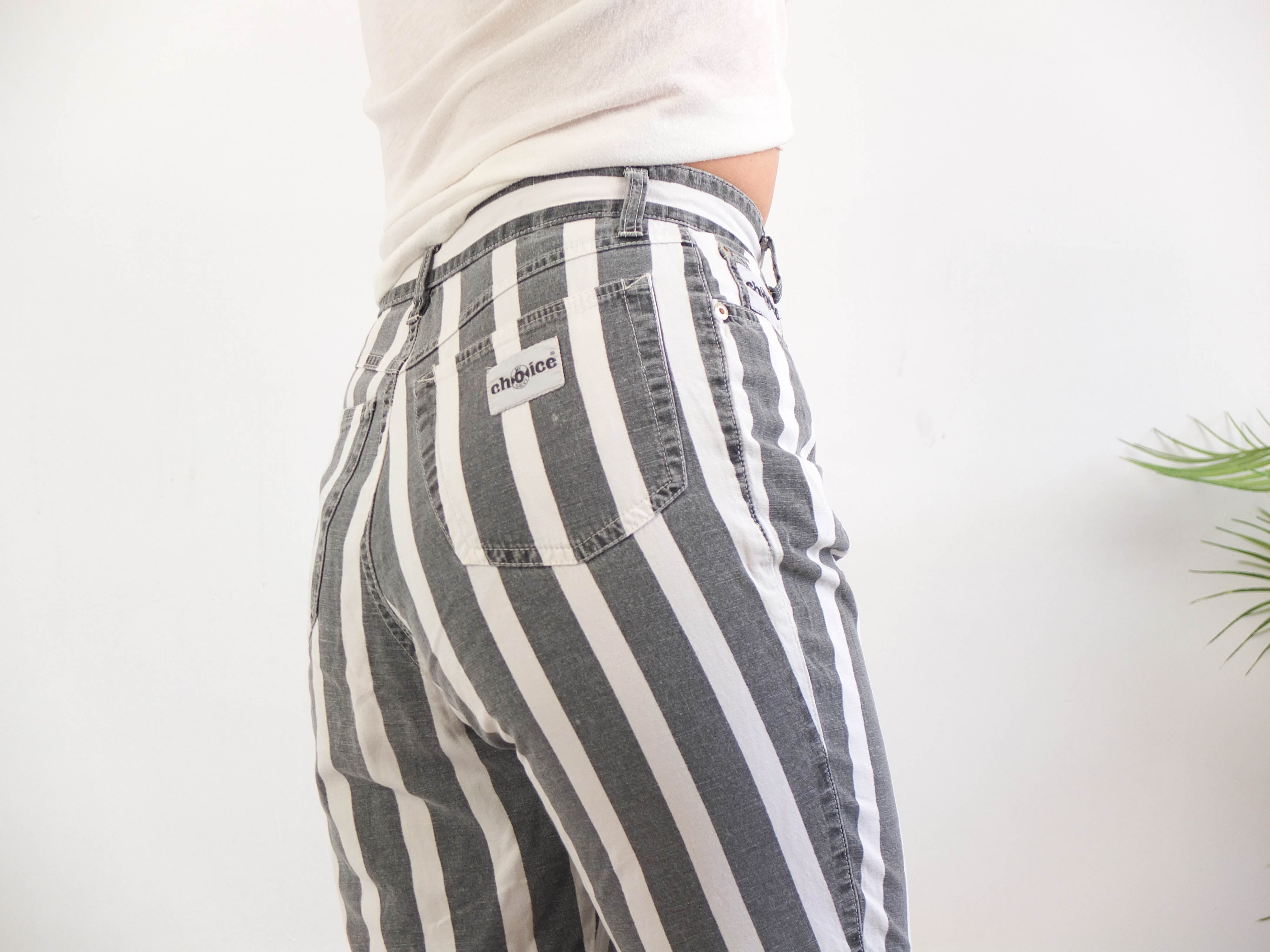 Vintage 80er gestreifte Jeansshorts - M