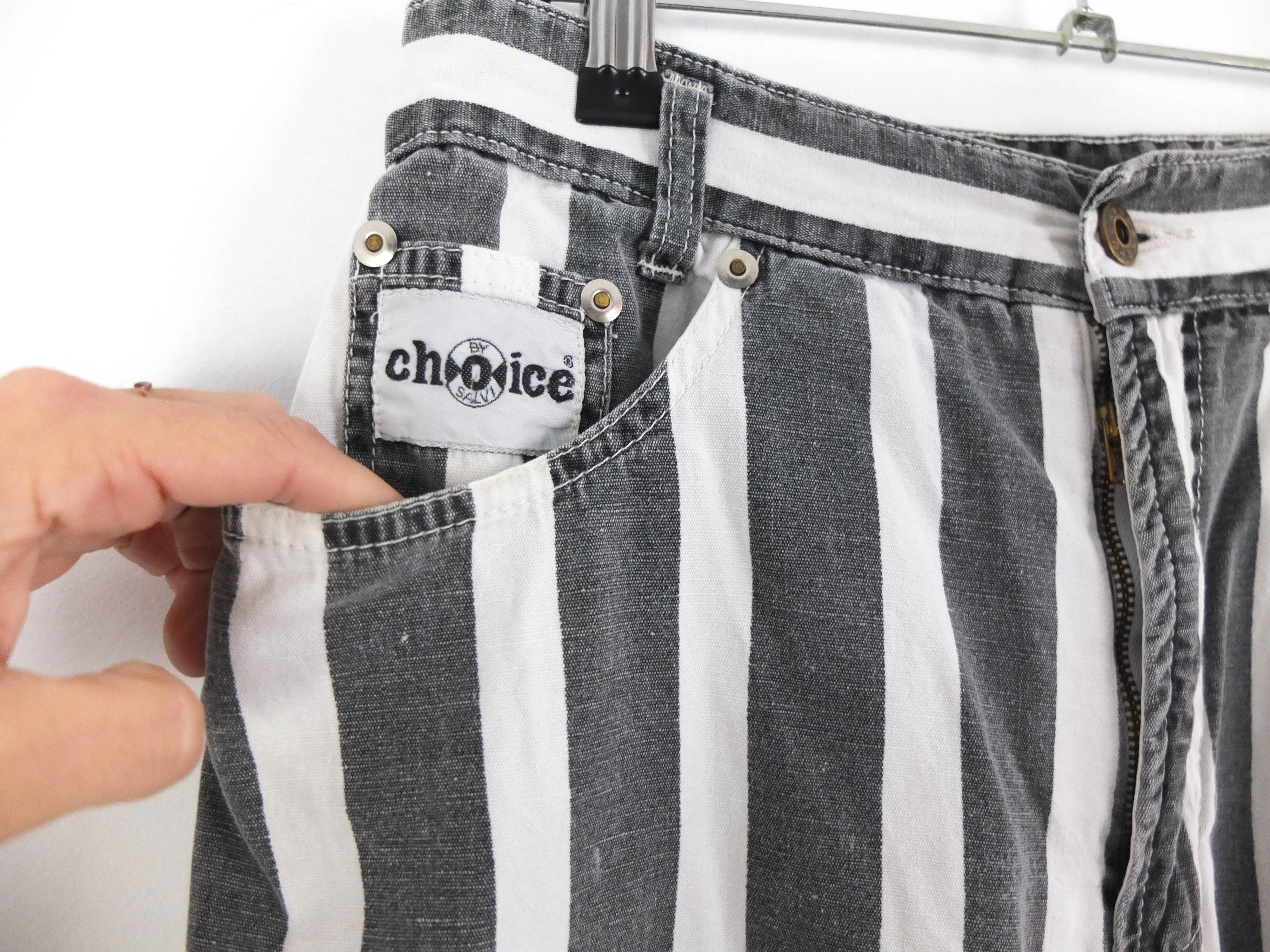 Vintage 80er gestreifte Jeansshorts - M