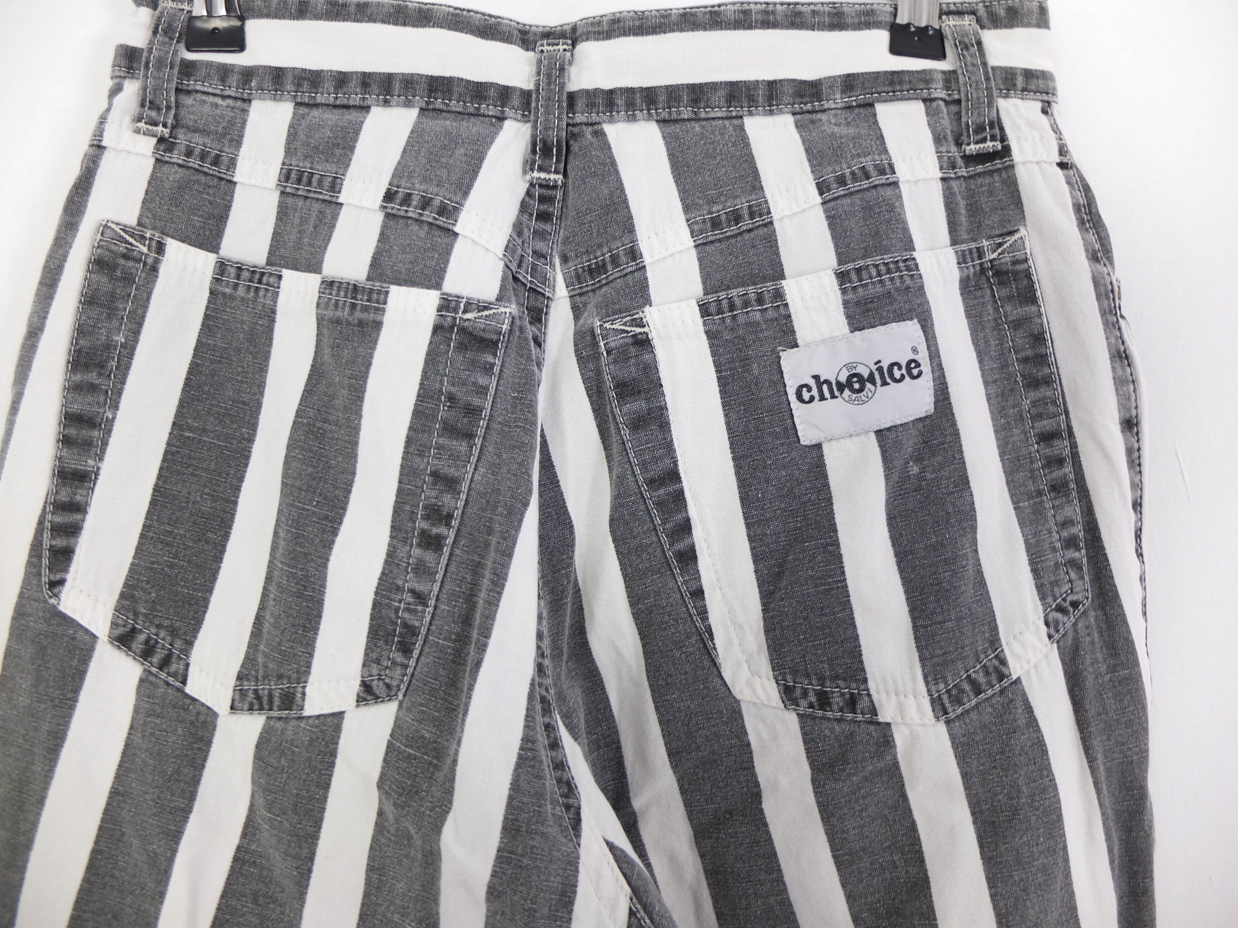 Vintage 80er gestreifte Jeansshorts - M