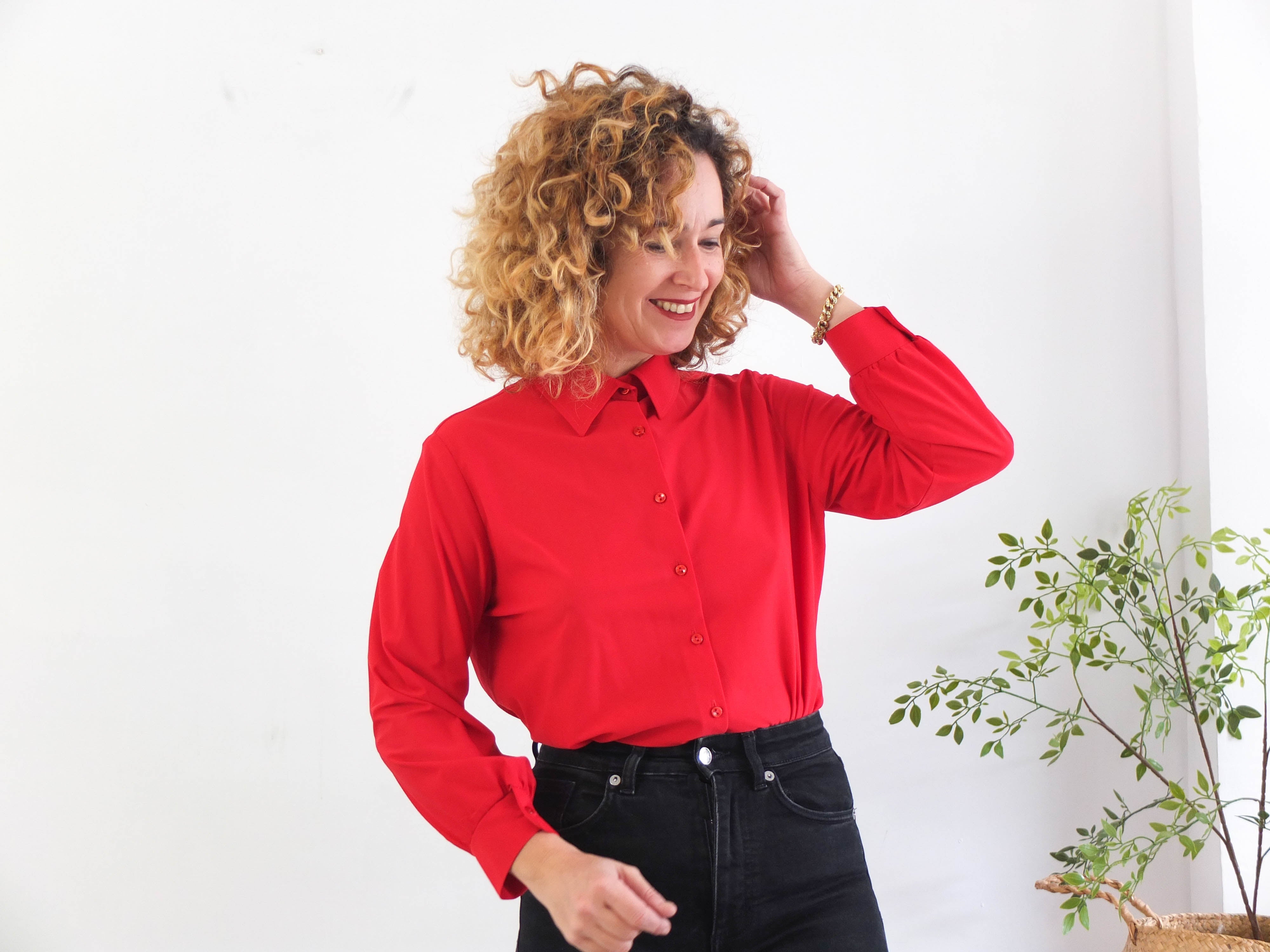 70s red button down shirt with long sleeve - Size M L RebecaVintageShop