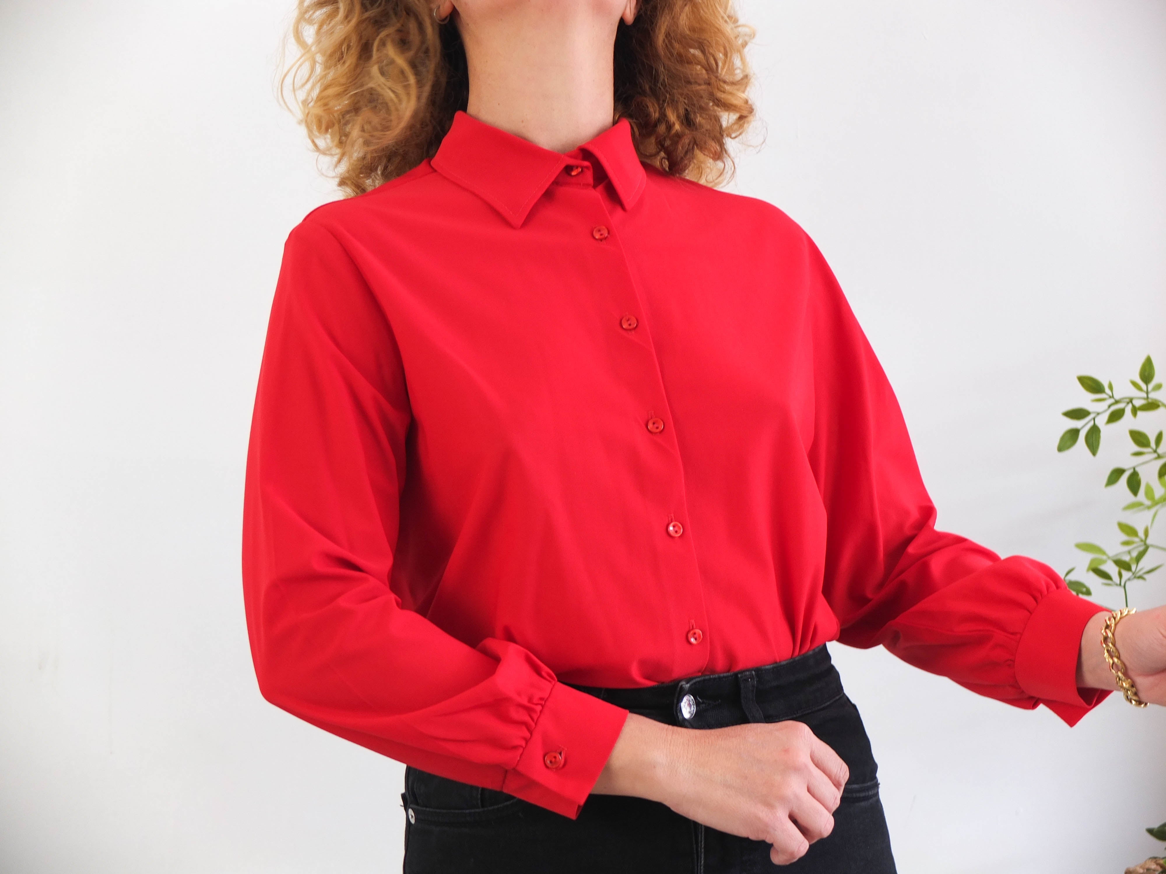 70s red button down shirt with long sleeve - Size M L RebecaVintageShop