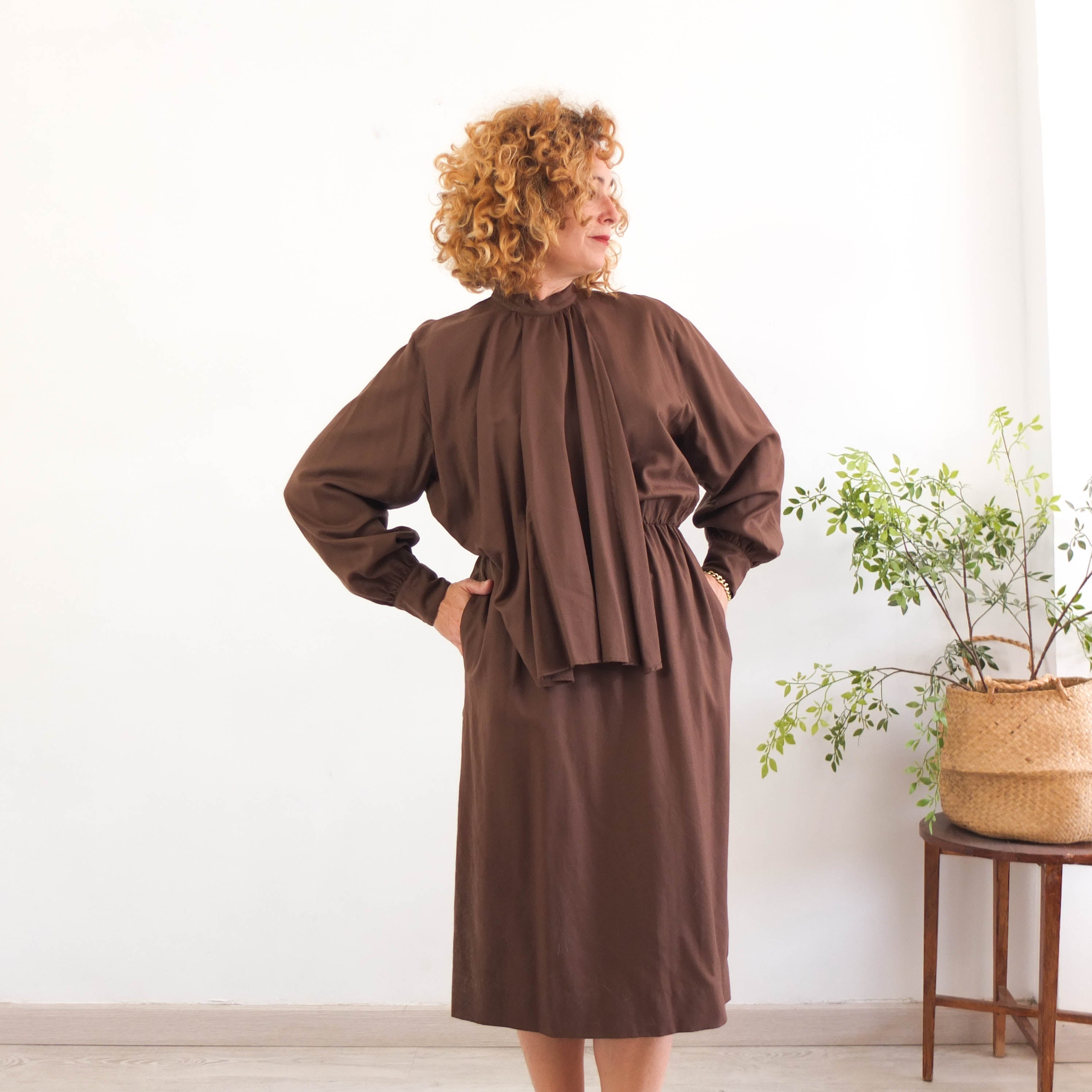 Vintage 80s brown wool midi dress - size L