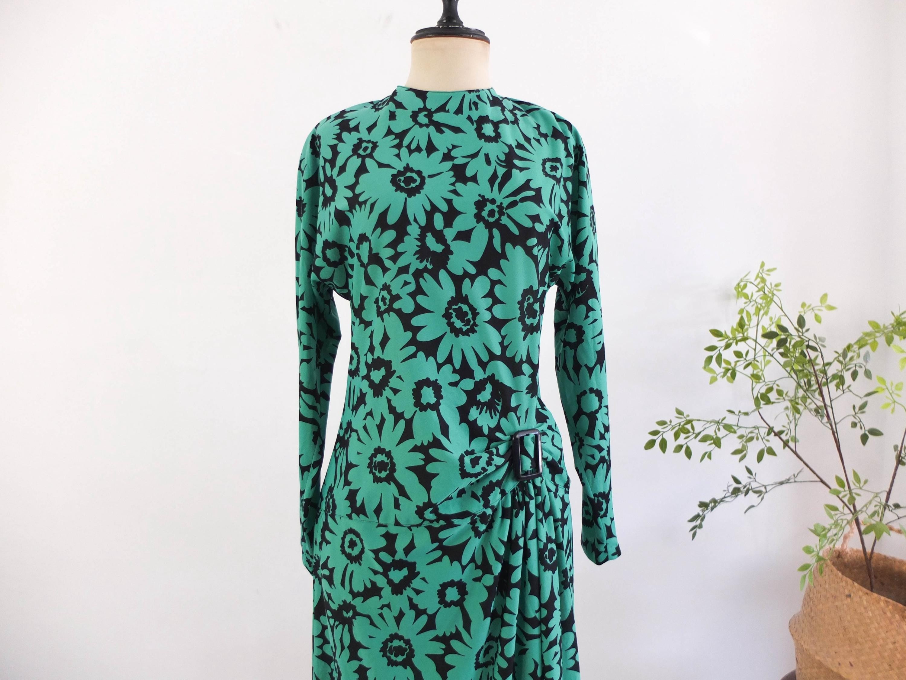 Vintage 1980s floral draped dress, 80s black green floral print midi dress, 80s cocktail batwing sleeve dress, 80s New Wave party dress, M RebecaVintageShop