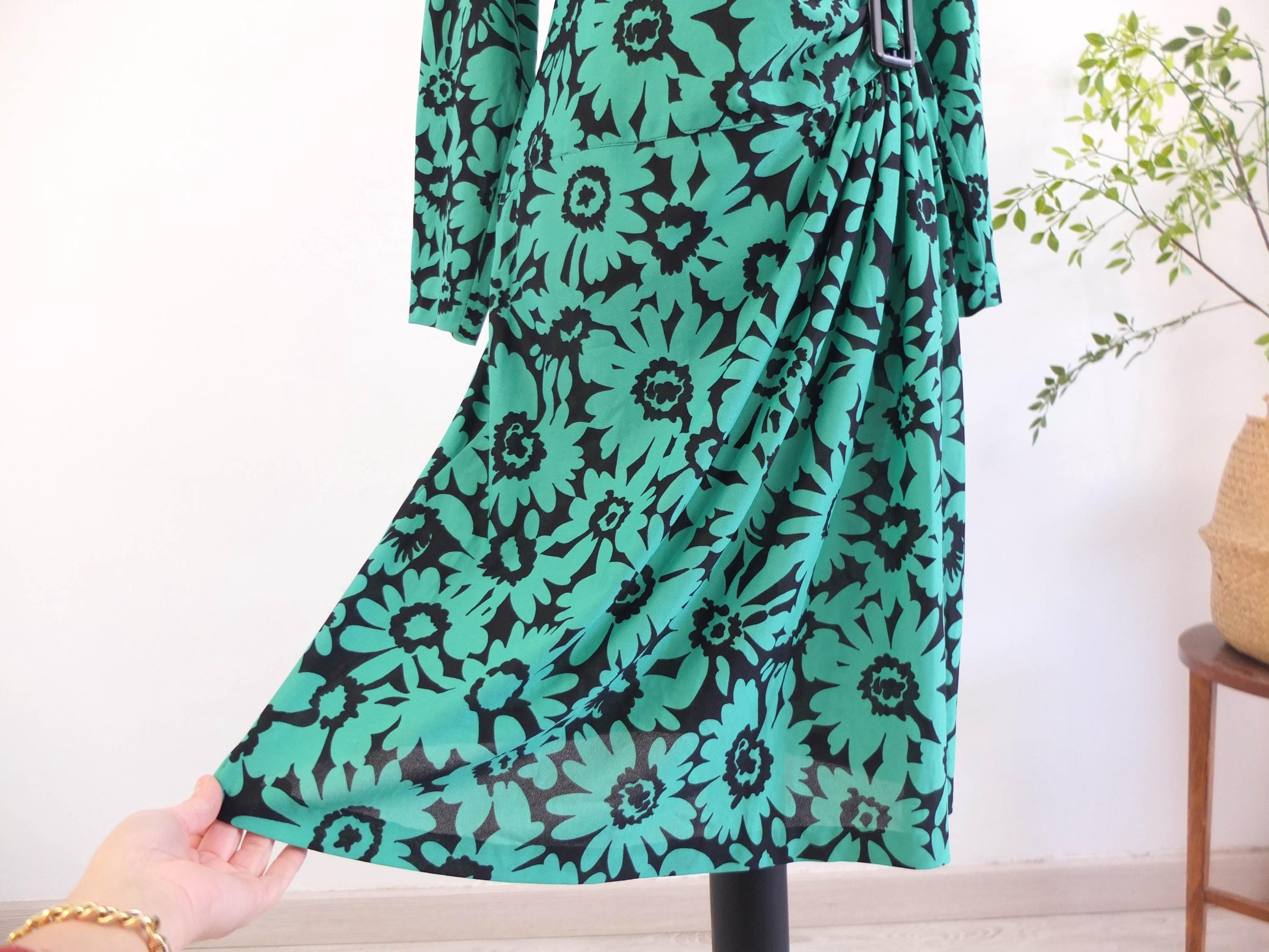 Vintage 1980s floral draped dress, 80s black green floral print midi dress, 80s cocktail batwing sleeve dress, 80s New Wave party dress, M RebecaVintageShop