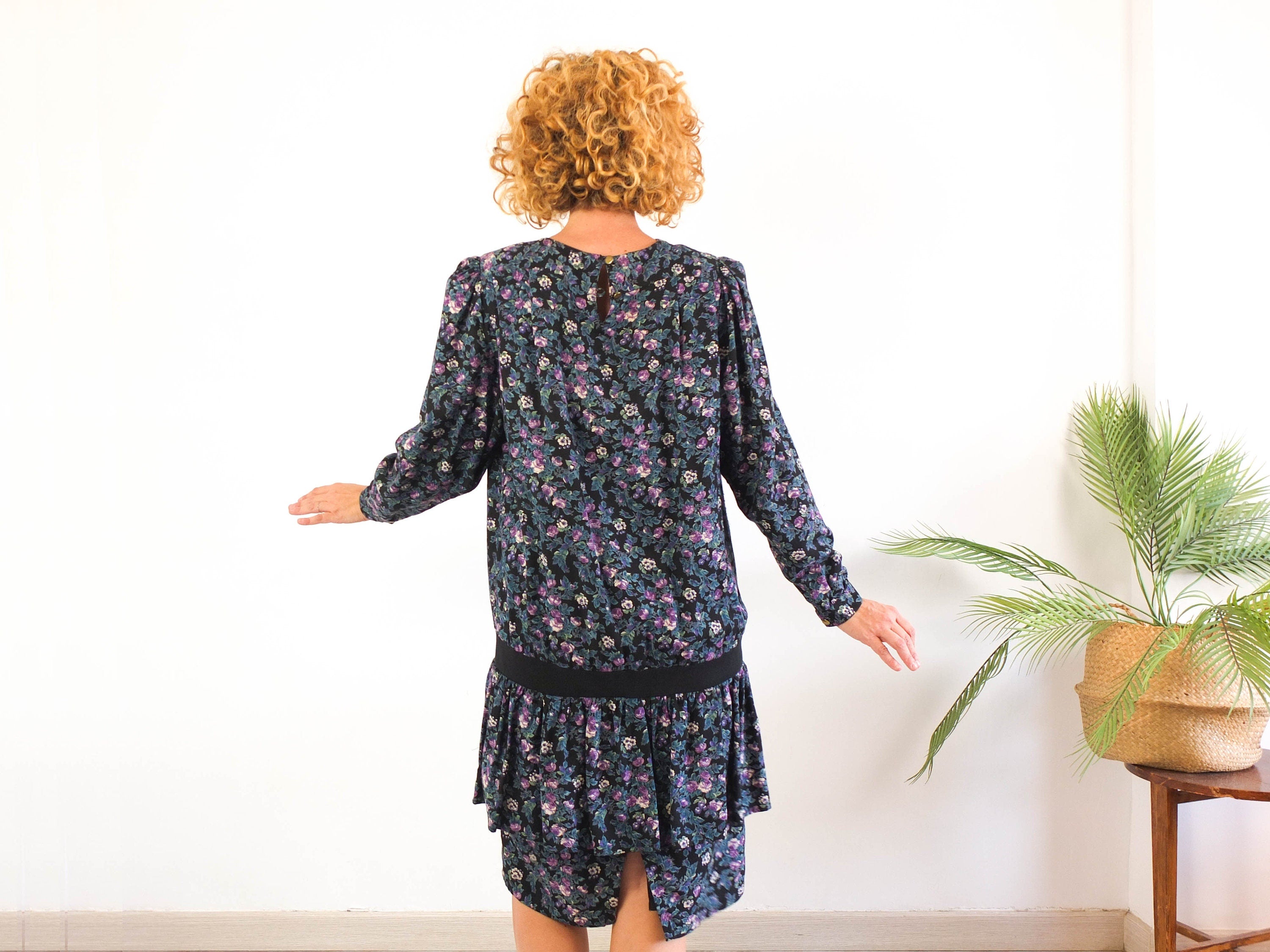 Vintage 80s floral drop waist dress with long sleeve - Size M