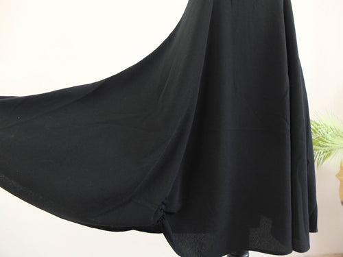 Vestido negro midi de vuelo 80s vintage RebecaVintageShop