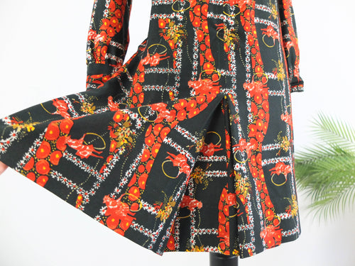 Vintage 70s floral mod mini dress with long sleeve - Size M RebecaVintageShop