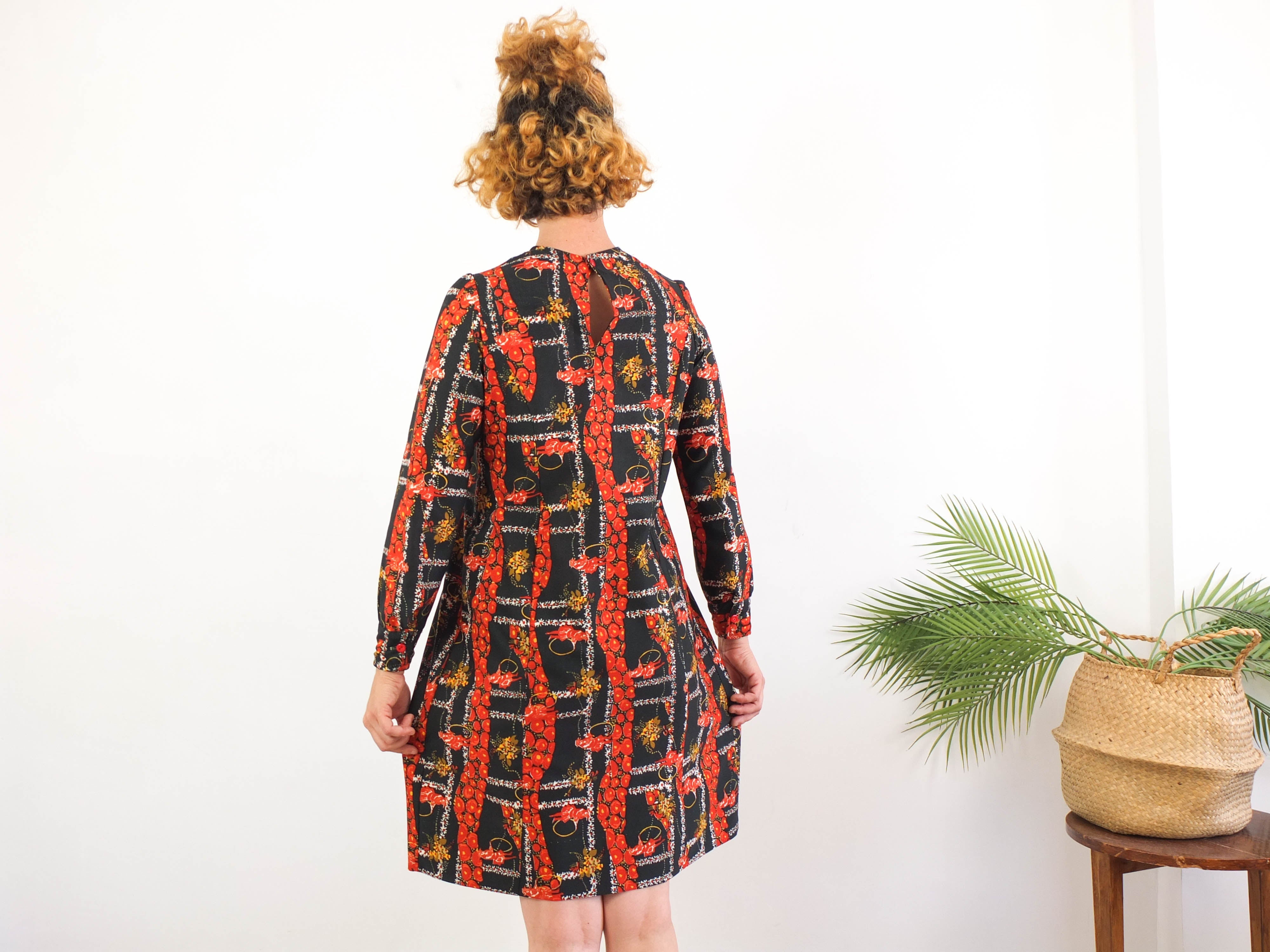 Vintage 70er Jahre florales Mod-Minikleid mit langen Ärmeln - Größe M