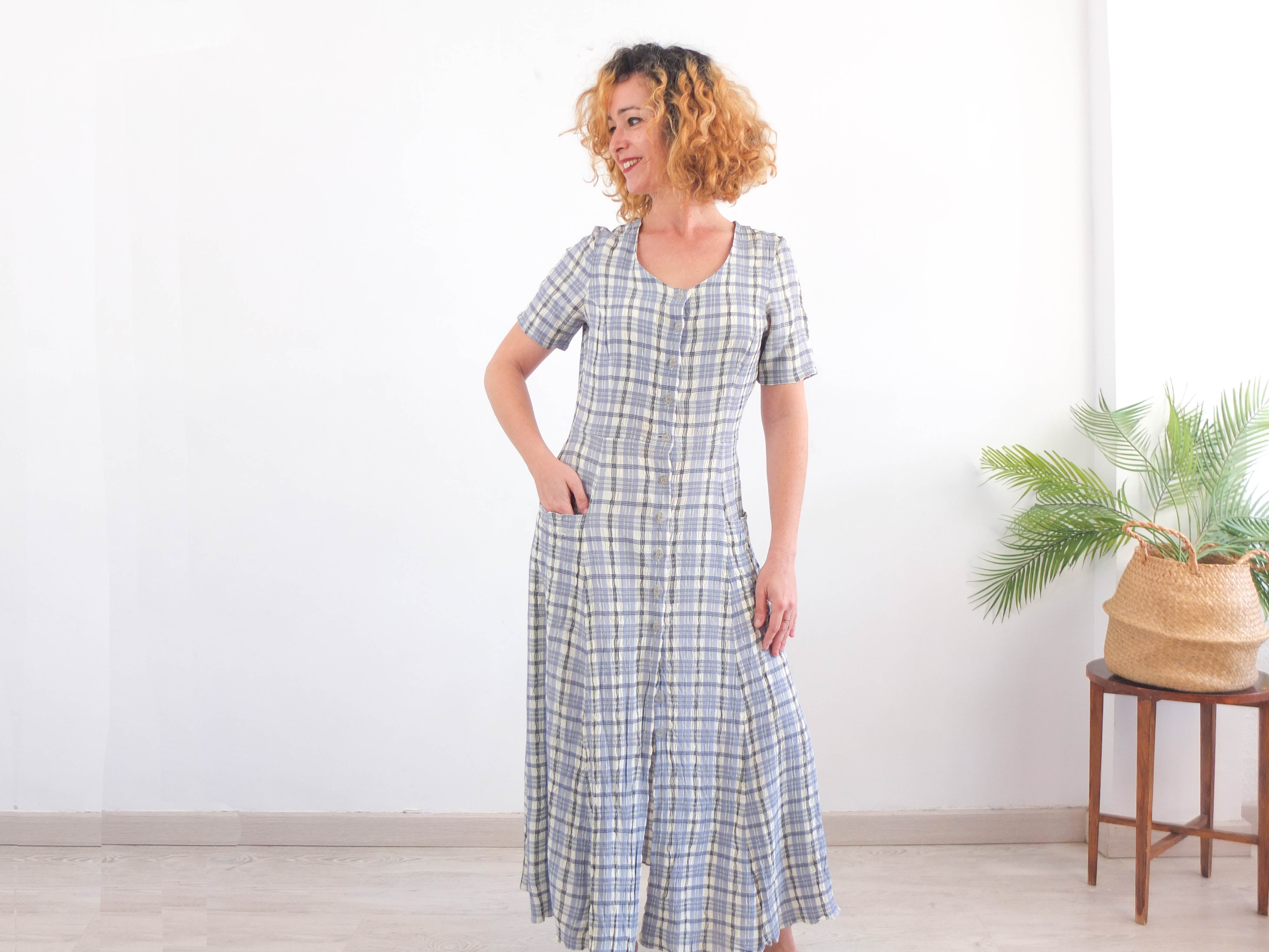 robe à carreaux midi vintage des années 90 avec boutons