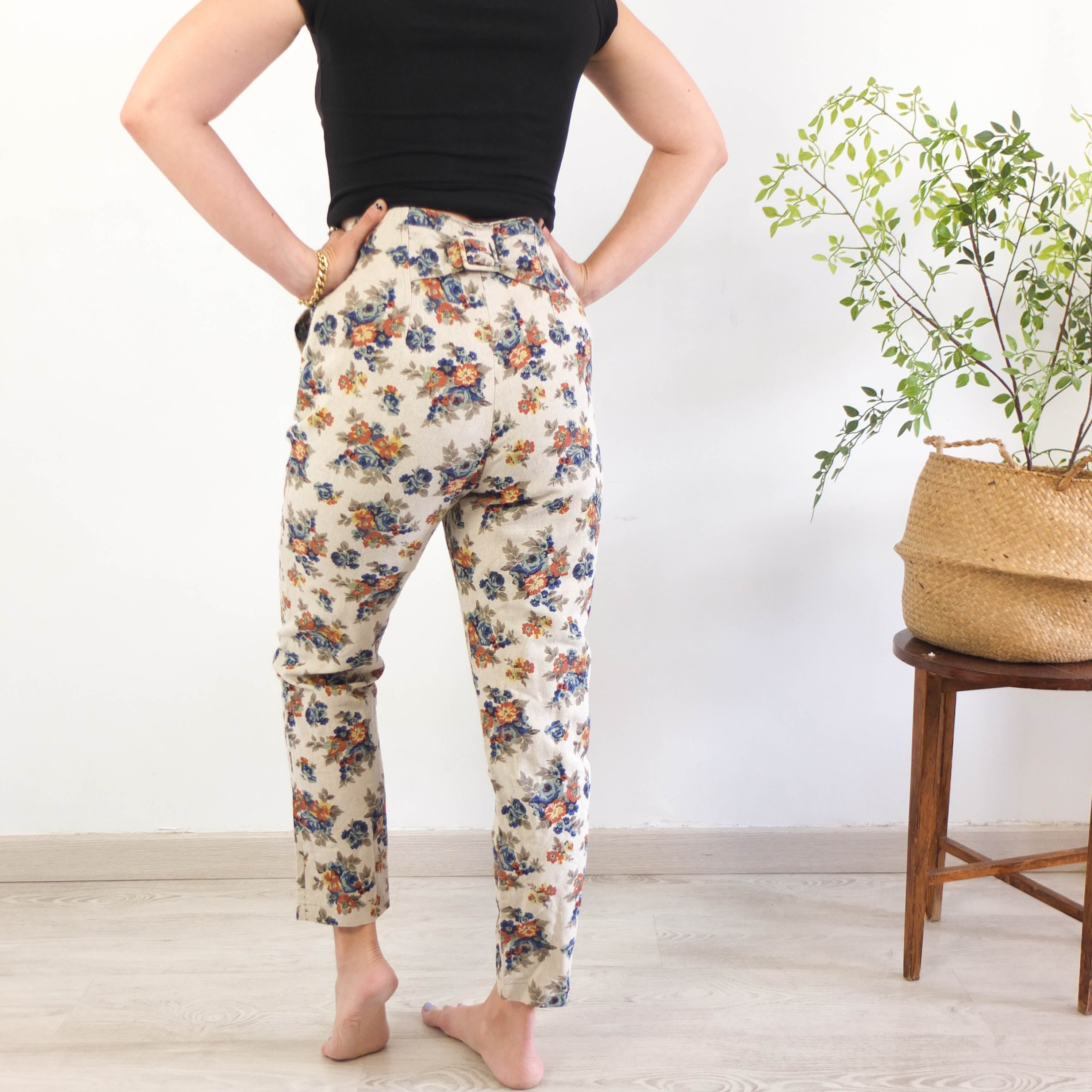 Vintage 90s high rise floral tapered leg pants - Size M