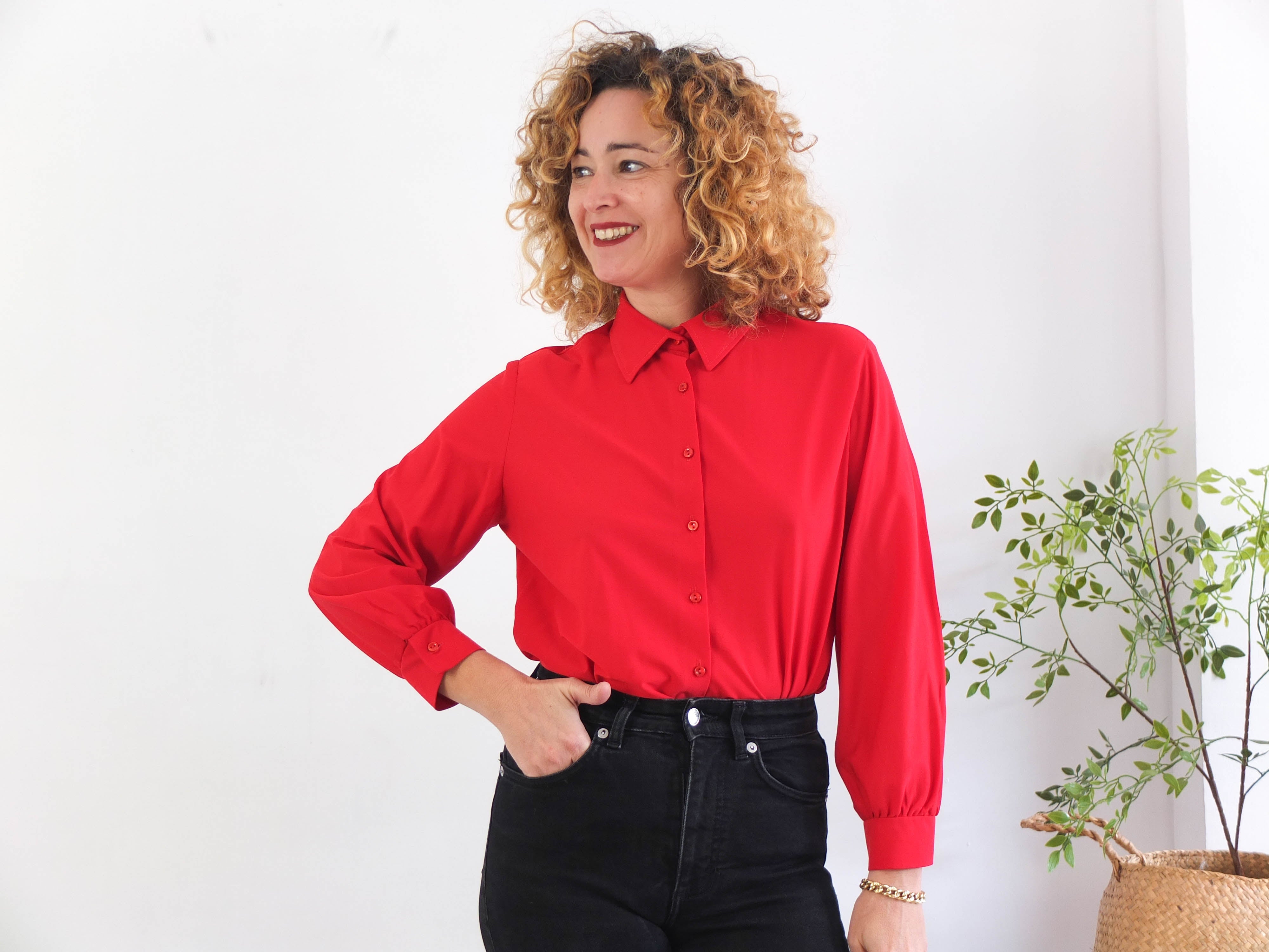 70er Jahre Langarm-Disco-Shirt mit geometrischem Muster - Größe ML