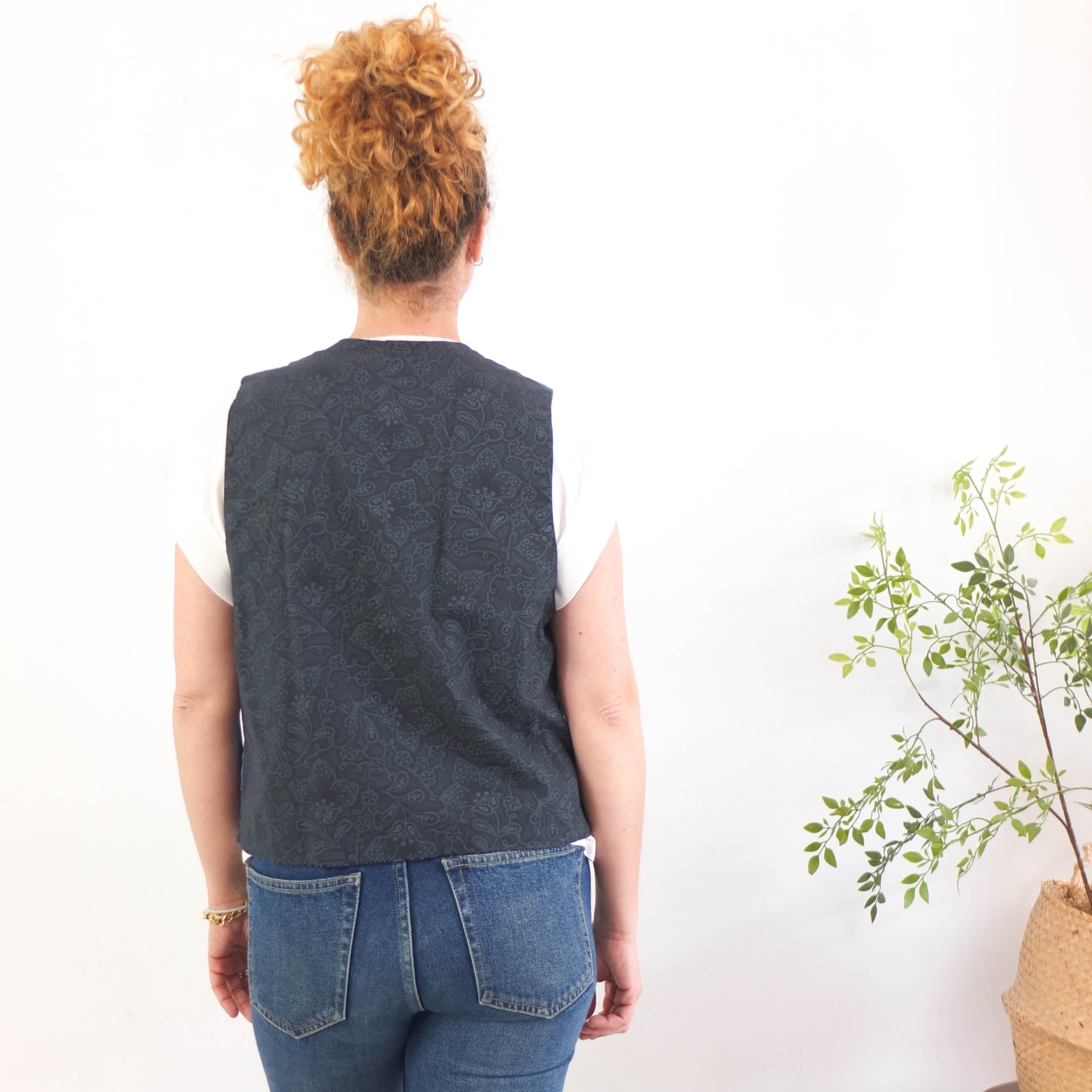 Vintage 00s 90s floral patchwork vest - Medium