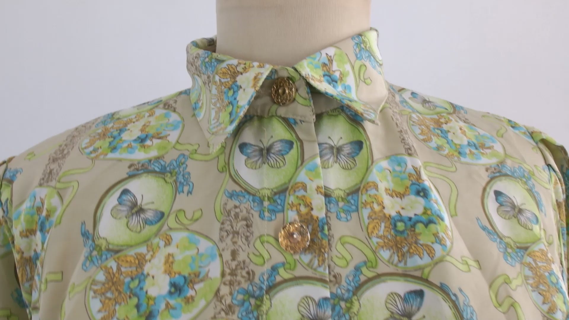 Blusa con estampado de mariposas vintage 80s