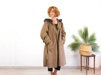 Trench de mujer 80s vintage en marron oscuro con capucha