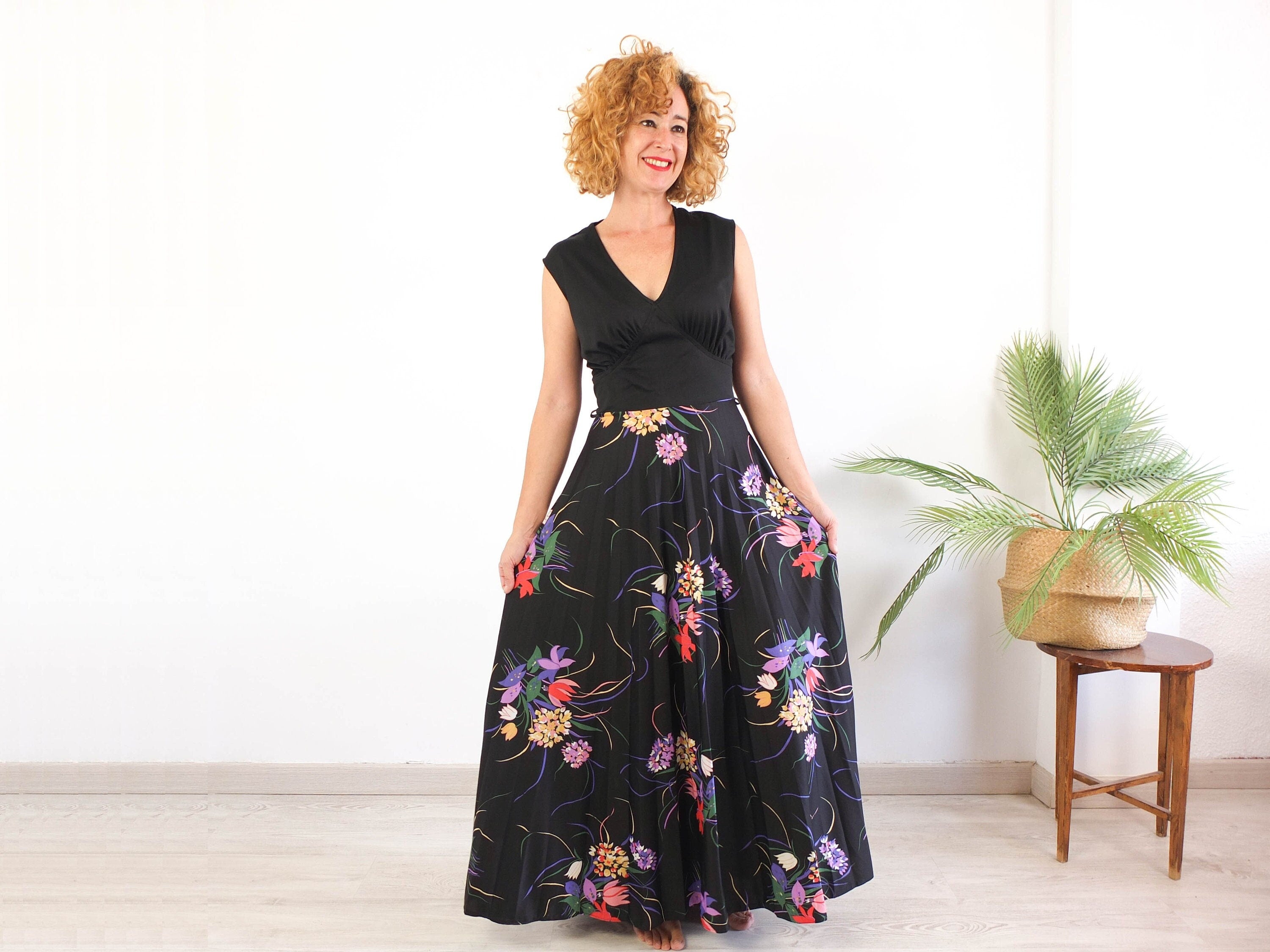 Vestido maxi negro de flores vintage 70s