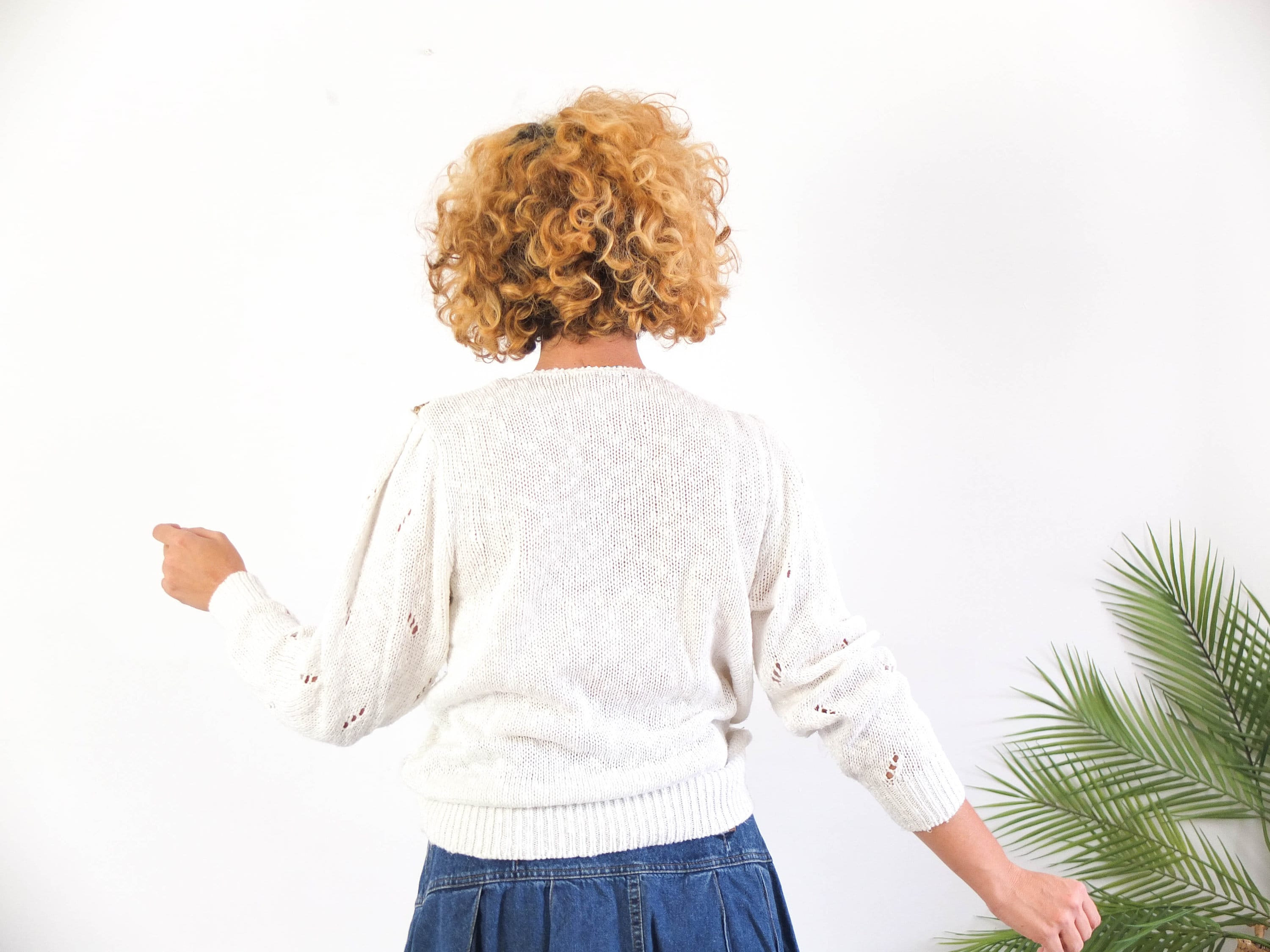 Vintage 80er-Jahre-Retro-Pullover für Damen, 1980er-Jahre-Pullover mit Perlenapplikationen, Lurex-Strickpullover mit Blumenmuster, Kitsch-Pullover mit Puffärmeln, Größe SM